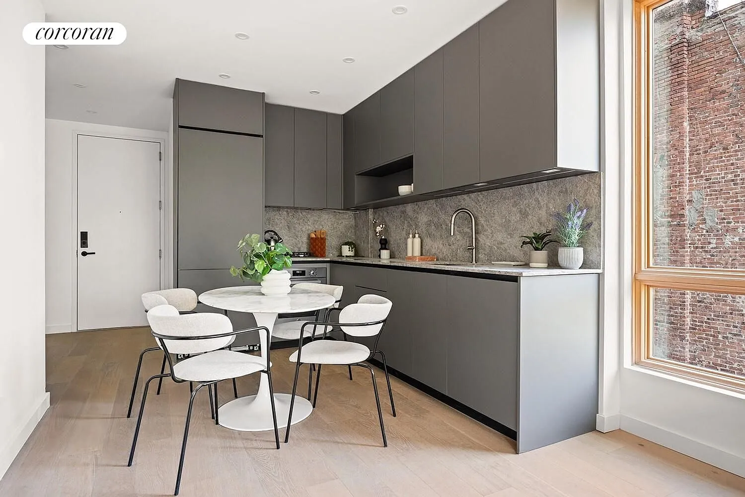 1118 Fulton Street — Photo 3