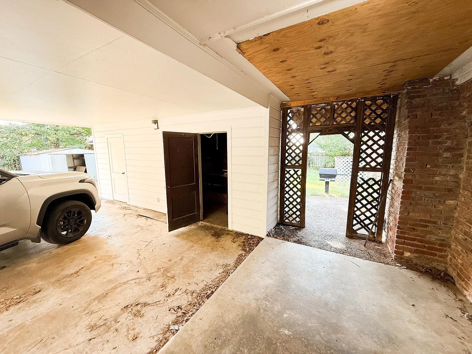5305 Oak Meadow Avenue - 1 — Photo 3