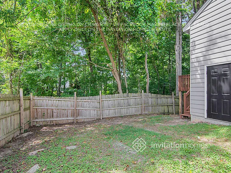 5601 Rudolph Ct — Photo 26