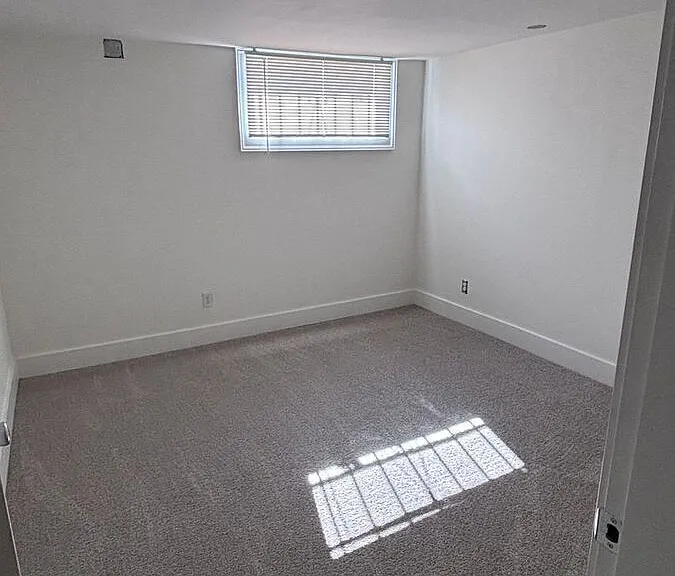 7802 Roosevelt Way NE — Photo 43