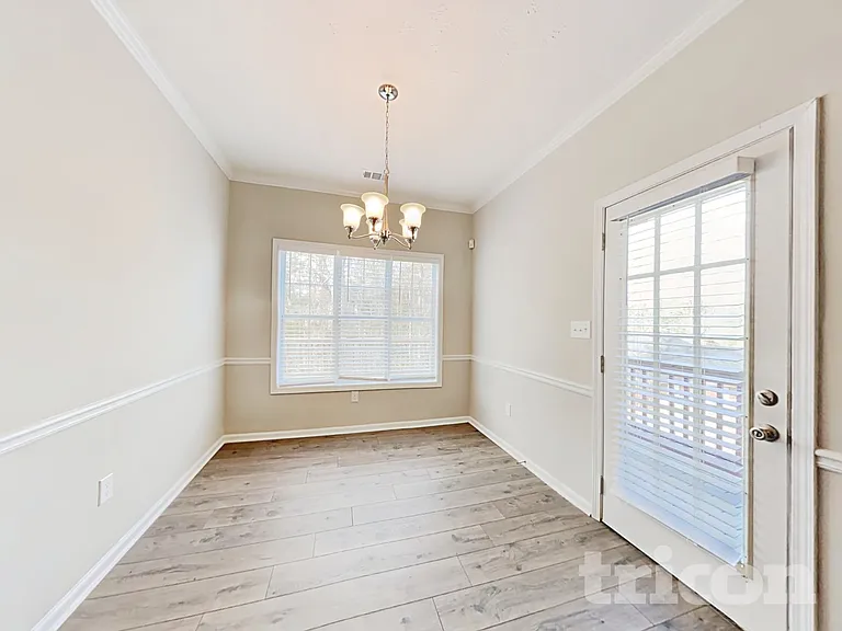 295 Wisteria Blvd — Photo 7
