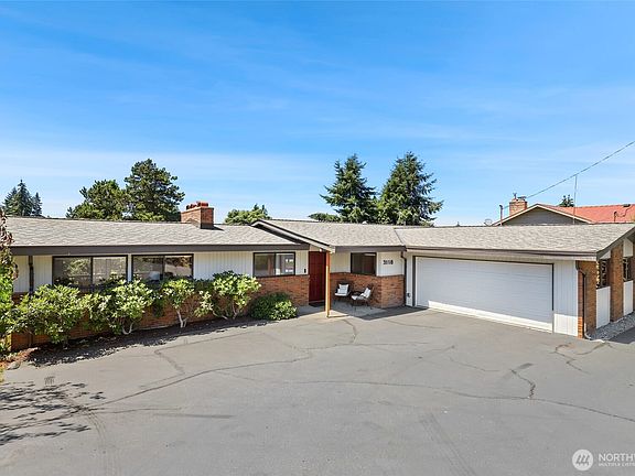2nd image of 3118 Sylvan Drive W