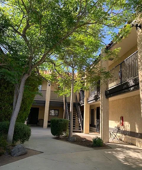 539 E Ridgecrest Blvd #H — Photo 23