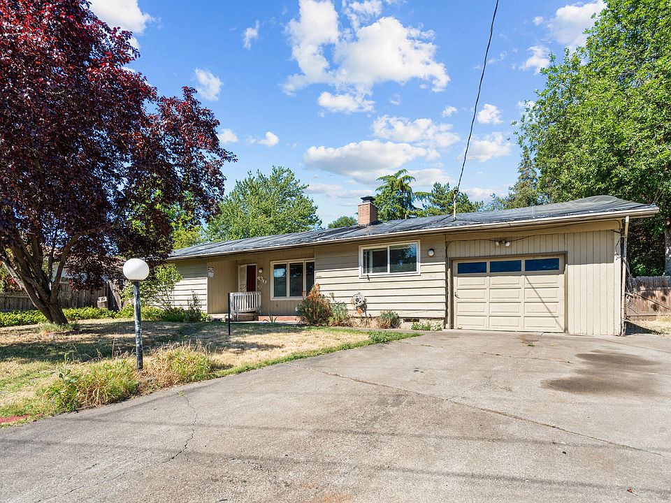 1st image of 130 Sharon Dr