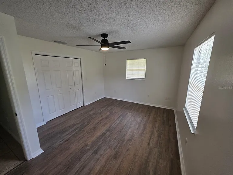 619 Knowles Rd #B — Photo 17