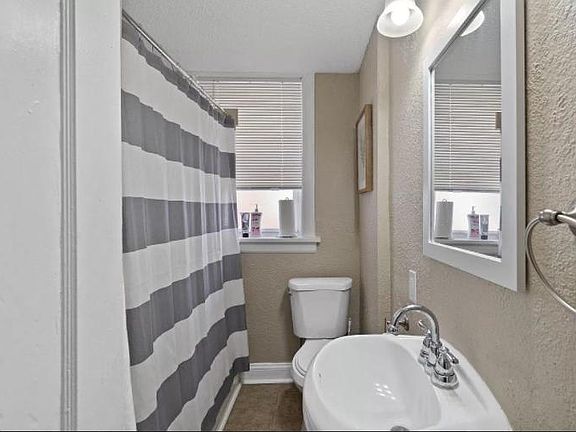 5th image of 1828 Allen Ave