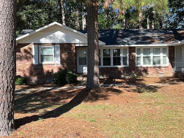1st image of 140 Brookwood Dr