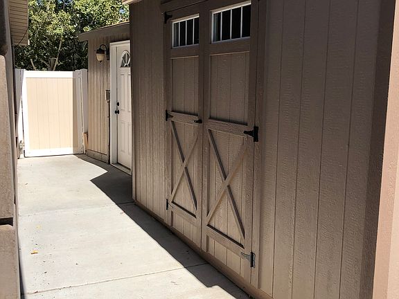 East entrance to backyard