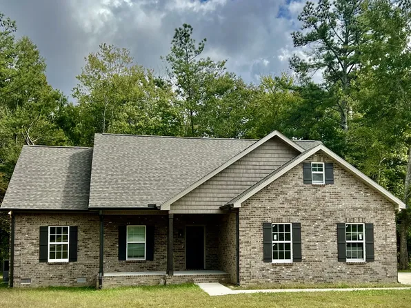 96 Willow Pointe Dr, Tullahoma, TN 37388