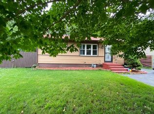 2127 Delaware Rd, Waukegan, IL 60087