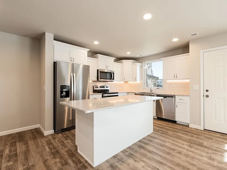 3819 Gemini Dr SE — Photo 4