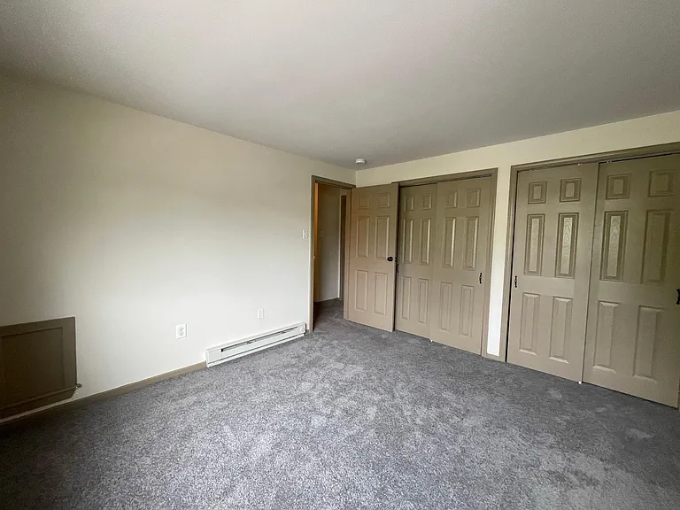 Bedroom 1 - View 1