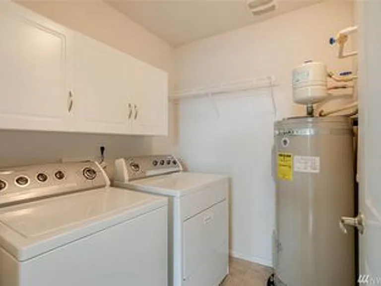 4050 S 212th Ct #D — Photo 19