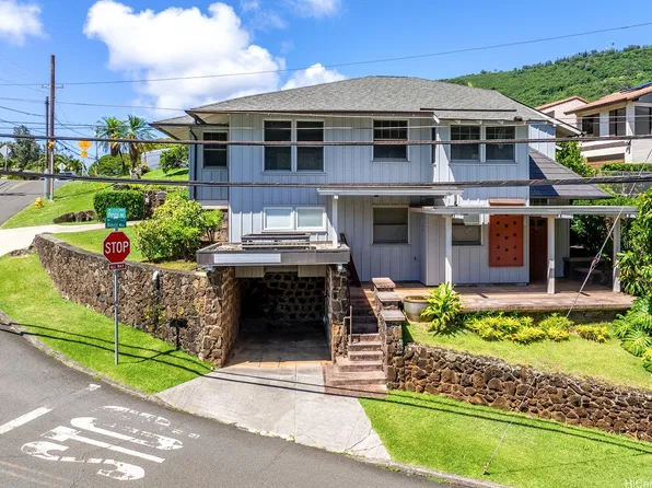 2584 Alaula Way, Honolulu, HI 96822