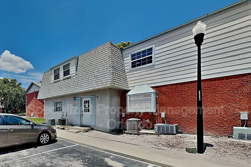 1 bed, 1.0 bath, 590 sqft, $1,099 — Photo 1