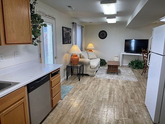 3rd image of 2927 W 8380 S