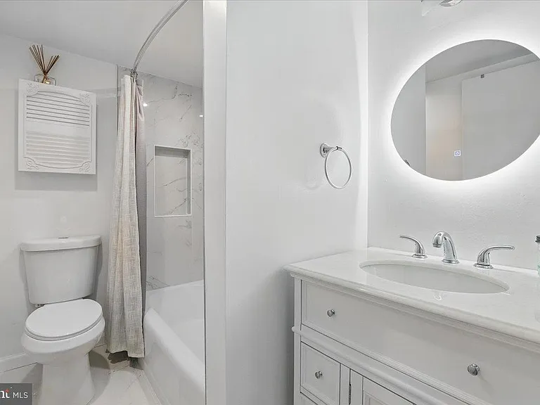 4501 Arlington Blvd #229 — Photo 8