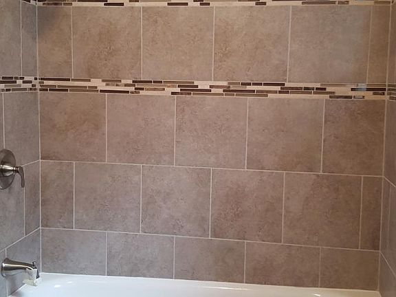 4th image of 7748 S Cornell Ave Floor 3