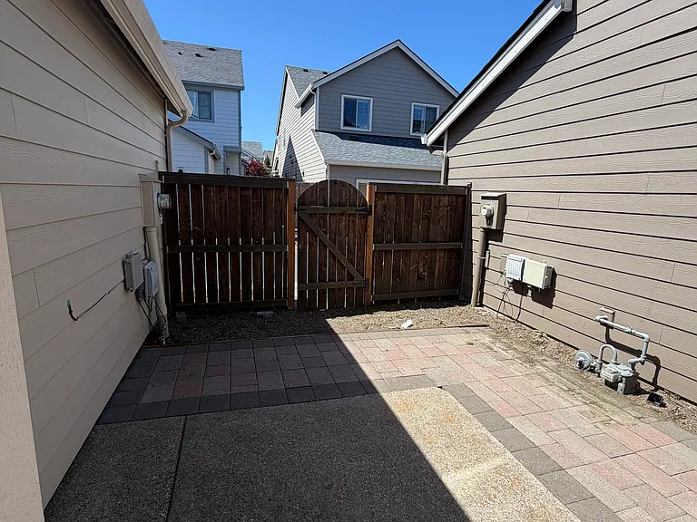 14908 NW Olive St — Photo 15