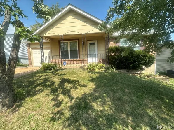 5329 Winthrop Dr, High Ridge, MO 63049