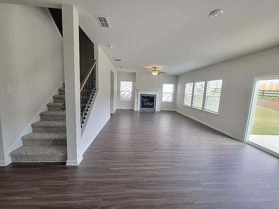 4th image of 5959 Green Ash Ct