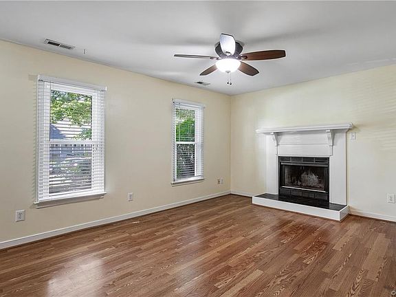 4th image of 10241 Berrymeade Ct