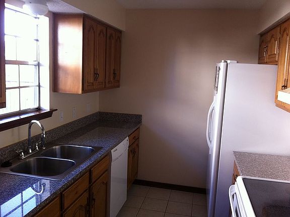 3rd image of 4003 Idaho Ave