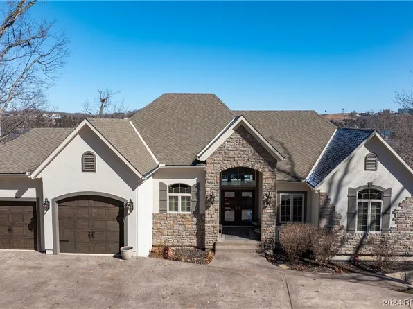 924 Las Campanas, Sunrise Beach, MO 65079