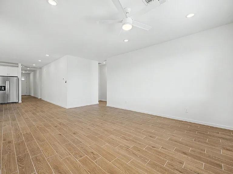 17737 W Illini St — Photo 8