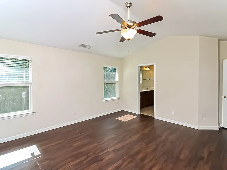 360 Darbys Run Ct — Photo 14