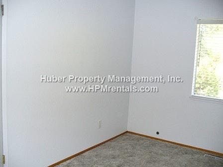 3rd image of 140 Orrin Dr