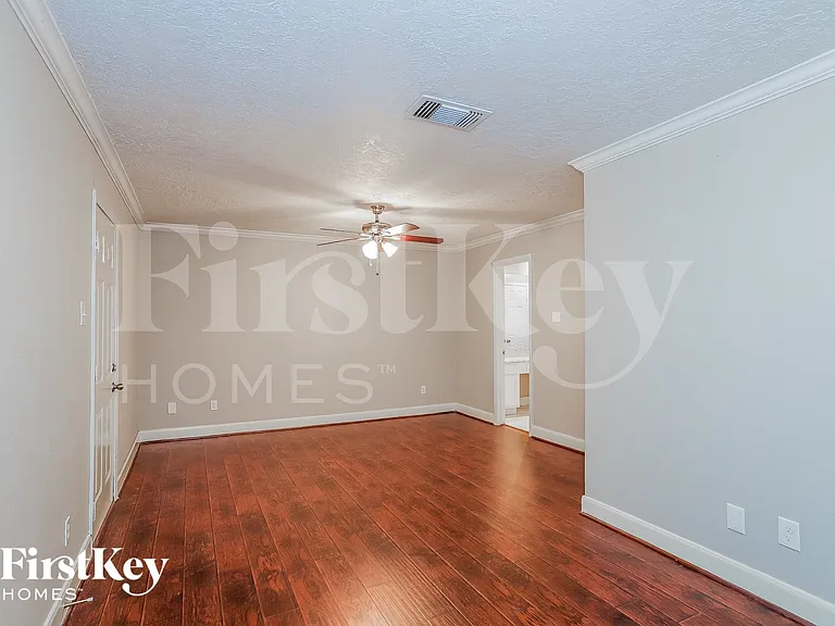 2922 Laurelridge Dr — Photo 10