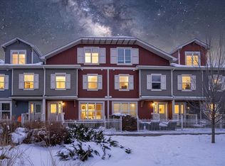 10 S Auburn Bay Ave SE #1020, Calgary, AB T3M 0P7