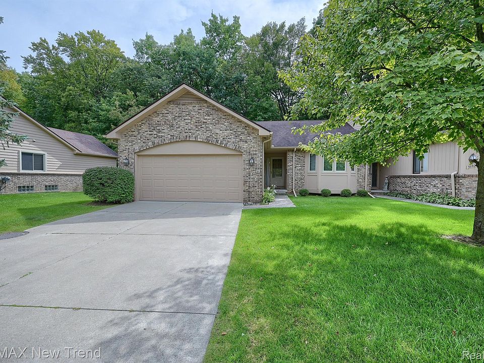 1st image of 30921 Misty Pines Dr