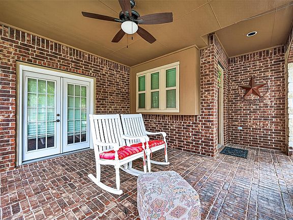 2nd image of 618 Santa Elena Cyn