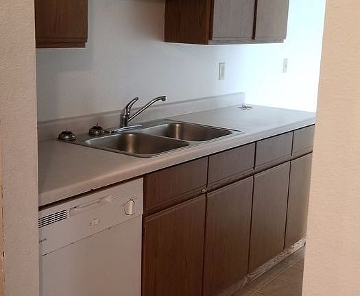 2nd image of 107 22nd St NW APT 203