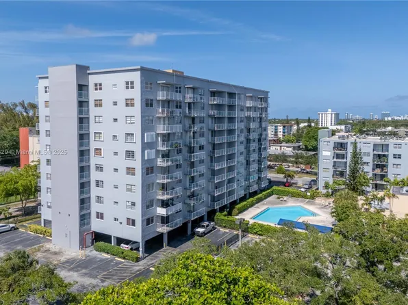 1470 NE 125th Ter Penthouse 9, Miami, FL 33161