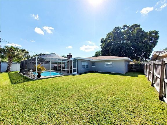 4th image of 13957 Jamaica Dr