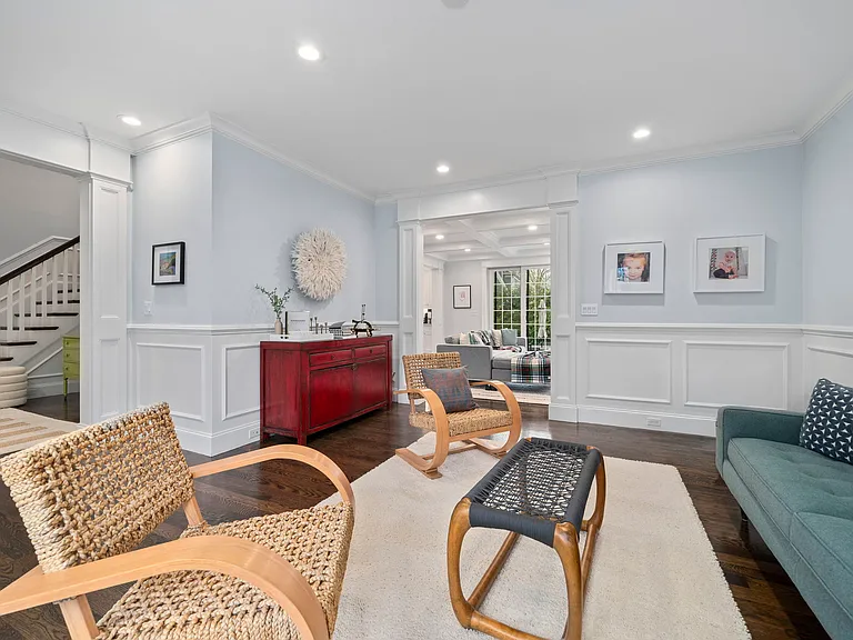 11 Woodhaven Rd — Photo 8