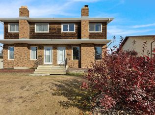 75 Grand Meadow Cres NW, Edmonton, AB T6L 1A3