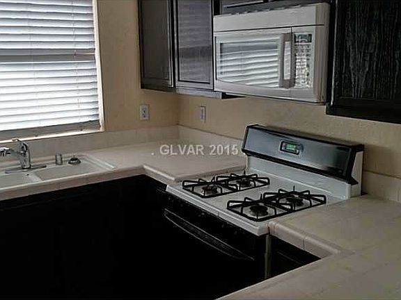 4th image of 6540 Lombard Dr