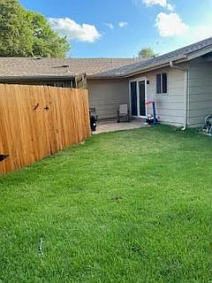 9101 Rockcrest Cir — Photo 3