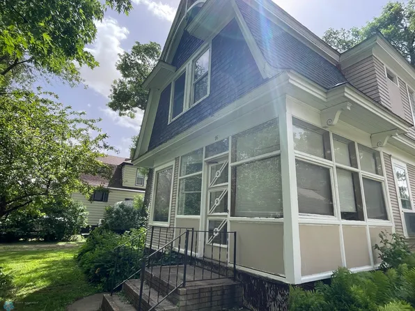 16 Main St, Lisbon, ND 58054