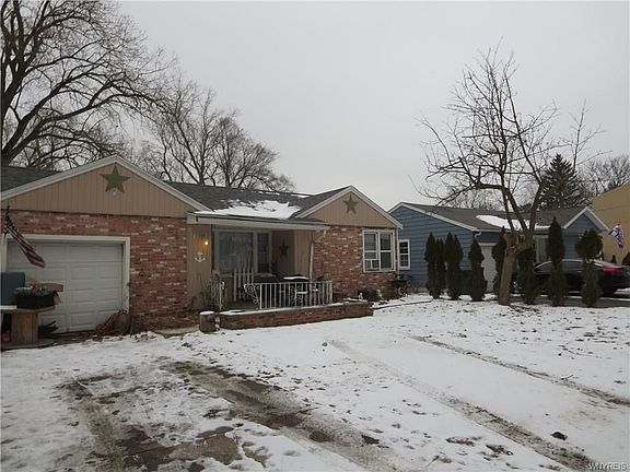 2nd image of 824 Sweeney St