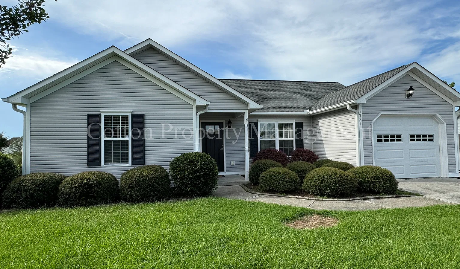 3 bed, 2.0 bath, 1280 sqft, $2,250 — Photo 1