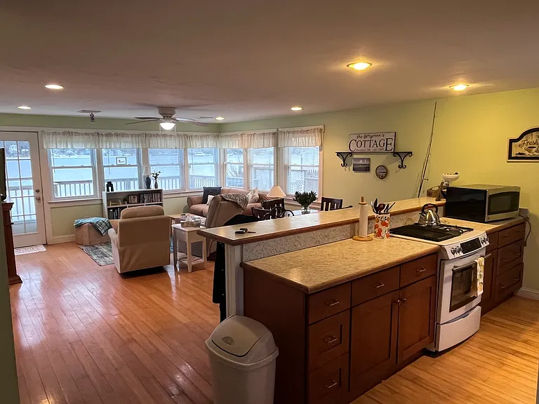 4 Nimrod Way — Photo 4
