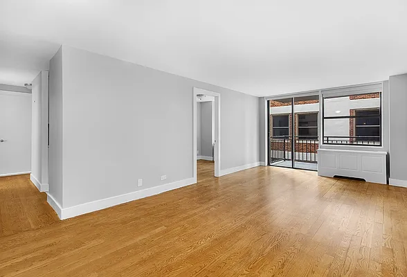 Rented by Mirador Real Estate | media 12