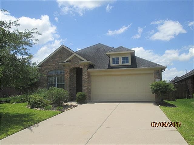 1st image of 19207 Quarry Lakes Ln