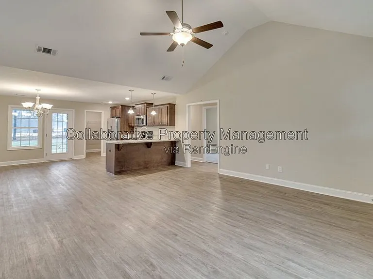 338 Tallulah Bnd — Photo 9