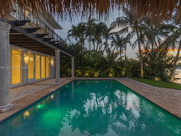 425 N Shore Dr — Photo 31